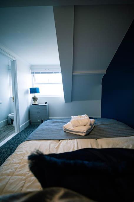 The Beach Suite - Top Floor With Easy Invest Lowestoft Kültér fotó